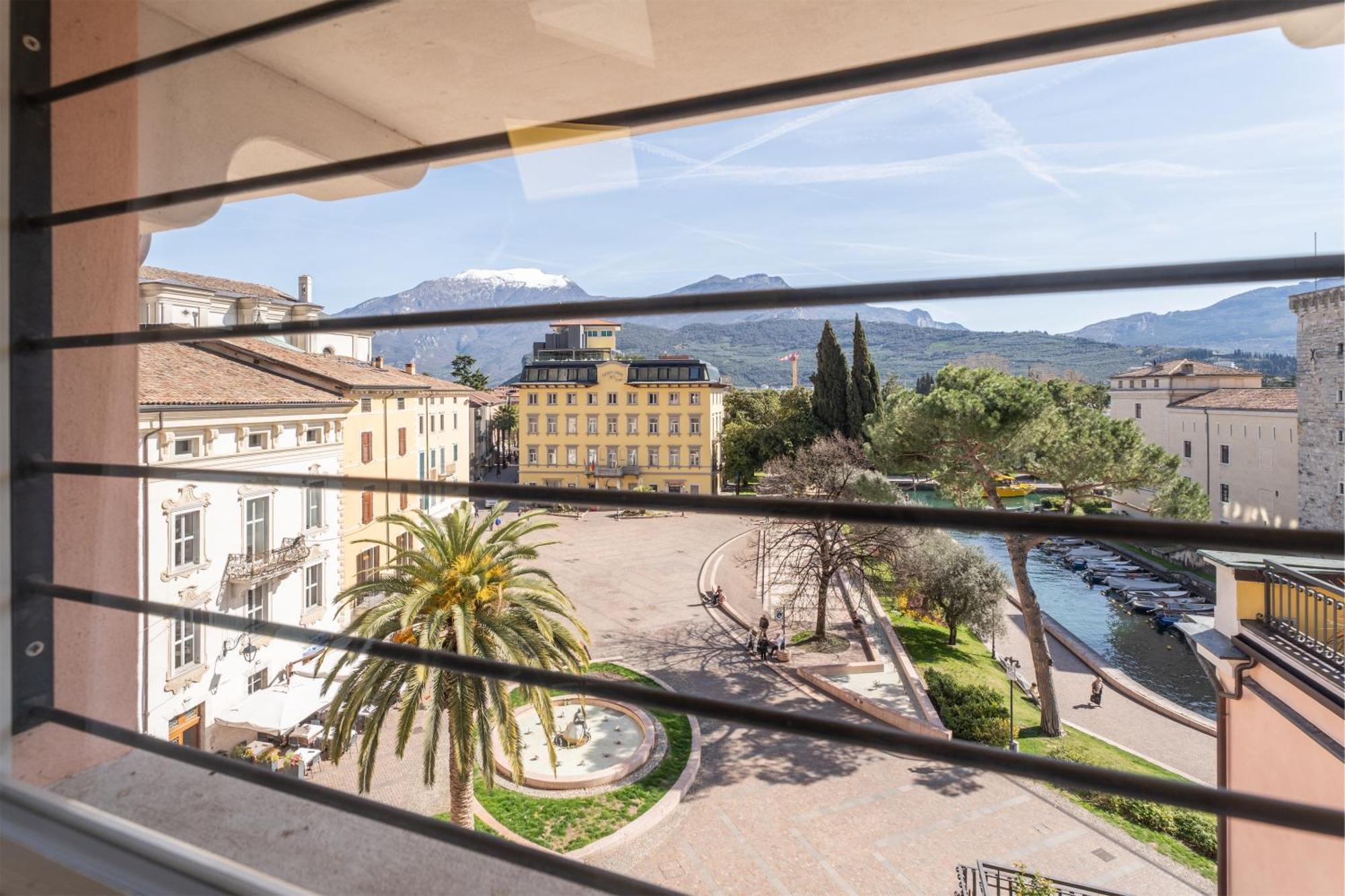 Aranci Downtown Apartment Riva del Garda