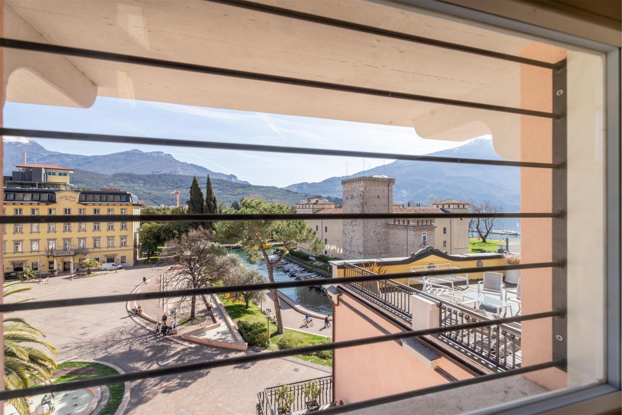Aranci Downtown Apartment